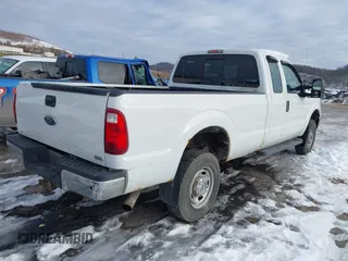 2011 Ford F-350 with VIN 1FT7X3B6XBEB57439, listed as a IAAI auction lot 41434952 with 305,000 mi miles and . Bid and sale history available at DreamBid. Image 4.