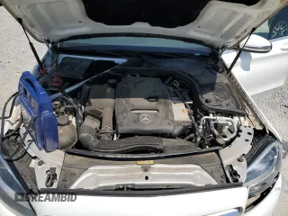 2017 Mercedes-Benz C 300 с VIN 55SWF4JB8HU199925, выставлен на аукционе Copart как лот 52771295 с пробегом 110 770 миль миль и Списание • Salvage title. История ставок и продаж доступна на DreamBid. Изображение 11.