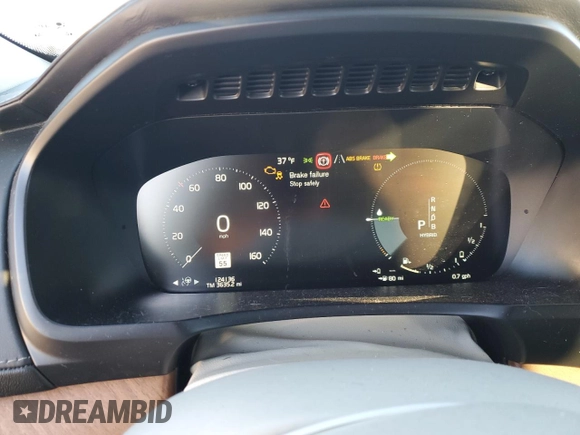 2017 Volvo XC90 Inscription with VIN YV4BC0PL9H1107924, listed as a Copart auction lot 87352174 with 124,136 mi miles and Salvage Title. Bid and sale history available at carsss.com. Image 9.
