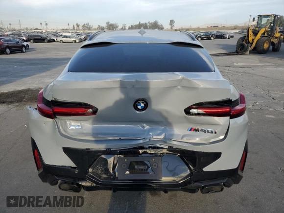2024 BMW X4 M40i z VIN 5UX43DT03R9X53900, wystawiony jako Copart lot #87204324 z przebiegiem 8 410 mil mil oraz Szkoda całkowita • Salvage title. Historia ofert i sprzedaży dostępna na DreamBid. Obrazek 6.