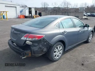 2011 Mazda Mazda6 i Sport with VIN 1YVHZ8BH3B5M07854, listed as a IAAI auction lot 41780621 with 175,036 mi miles. Bid and sale history available at carsss.com. Image 4.