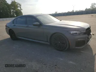 2020 BMW 7 Series 740i xDrive z VIN WBA7T4C02LGF97205, wystawiony jako Copart lot #69569084 z przebiegiem Nie podano mil oraz Szkoda całkowita • Salvage title. Historia ofert i sprzedaży dostępna na DreamBid. Obrazek 4.