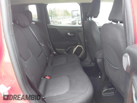 2015 Jeep Renegade Latitude with VIN ZACCJABT0FPB96600, listed as a IAAI auction lot 41895478 with 161,168 mi miles. Bid and sale history available at carsss.com. Image 8.