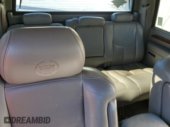 2005 Cadillac Escalade EXT z VIN 3GYEK62N85G111436, wystawiony jako Copart lot #87582245 z przebiegiem Nie podano mil oraz Szkoda całkowita • Salvage title. Historia ofert i sprzedaży dostępna na DreamBid. Obrazek 10.