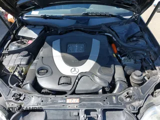 2007 Mercedes-Benz CLK 550 z VIN WDBTK72F07T079596, wystawiony jako IAAI lot #42140223 z przebiegiem 131 683 mil mil oraz . Historia ofert i sprzedaży dostępna na DreamBid. Obrazek 10.