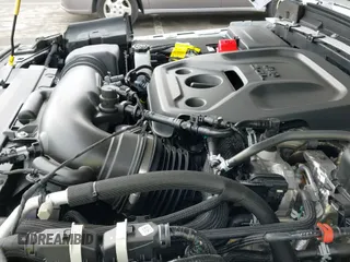 2025 Jeep Wrangler Sport S с VIN 1C4PJXDN0SW524002, выставлен на аукционе IAAI как лот 41625940 с пробегом 1 924 миль миль и . История ставок и продаж доступна на DreamBid. Изображение 19.