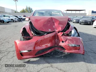2024 Tesla Model Y Performance z VIN 7SAYGDEF7RF128112, wystawiony jako Copart lot #85596764 z przebiegiem Nie podano mil oraz Szkoda całkowita • Salvage title. Historia ofert i sprzedaży dostępna na DreamBid. Obrazek 5.