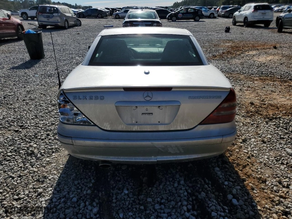 2004 Mercedes-Benz SLK-Class with VIN WDBKK49F44F298765, listed as a Copart auction lot 87677955 with 76,750 mi miles and Salvage Title. Bid and sale history available at carsss.com. Image 6.