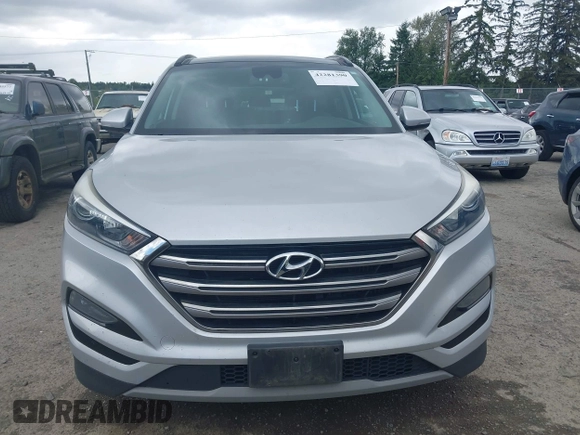 2017 Hyundai Tucson Sport z VIN KM8J33A29HU351910, wystawiony jako IAAI lot #42281390 z przebiegiem 110 522 mil mil oraz . Historia ofert i sprzedaży dostępna na DreamBid. Obrazek 12.