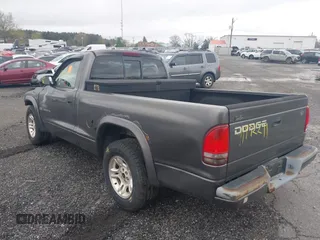2002 Dodge Dakota with VIN 1B7FL16X62S683972, listed as a IAAI auction lot 41972271 with 158,436 mi miles and . Bid and sale history available at carsss.com. Image 3.