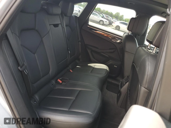 2021 Porsche Macan with VIN WP1AA2A58MLB14290, listed as a Copart auction lot 61235505 with 24,347 mi miles and Salvage title. Bid and sale history available at DreamBid. Image 11.