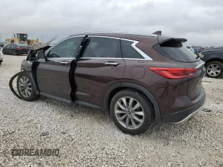 2020 Infiniti QX50 LUXE with VIN 3PCAJ5M11LF113446, listed as a Copart auction lot 39453573 with 22,141 mi miles. Bid and sale history available at carsss.com. Image 2.