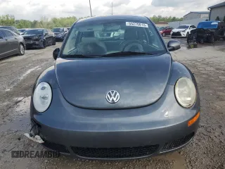 2008 Volkswagen Beetle S z VIN 3VWRW31C98M501653, wystawiony jako Copart lot #55270815 z przebiegiem 137 318 mil mil oraz Nie do naprawy • Non repairable. Historia ofert i sprzedaży dostępna na DreamBid. Obrazek 5.