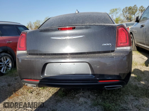 2018 Chrysler 300 S with VIN 2C3CCABG6JH227442, listed as a Copart auction lot 46316585 with 118,187 mi miles and Salvage Title. Bid and sale history available at DreamBid. Image 6.