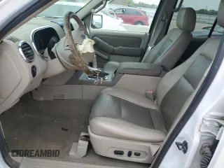2007 Ford Explorer XLT z VIN 1FMEU73E17UB44987, wystawiony jako Copart lot #55864465 z przebiegiem 205 254 mil mil oraz Szkoda całkowita • Salvage title. Historia ofert i sprzedaży dostępna na DreamBid. Obrazek 7.