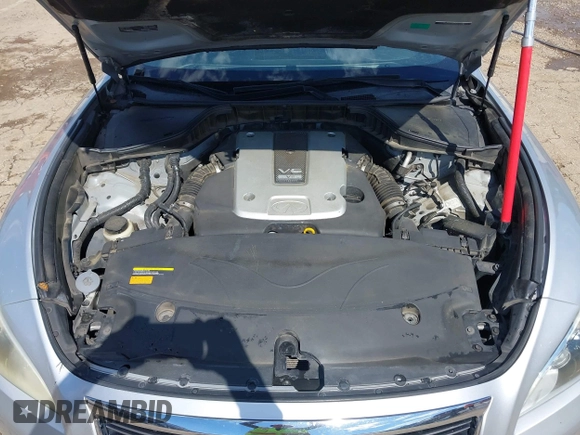2013 Infiniti M with VIN JN1BY1AP0DM513527, listed as a IAAI auction lot 42170513 with 194,908 mi miles and . Bid and sale history available at DreamBid. Image 18.