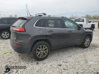 2016 Jeep Cherokee Latitude with VIN 1C4PJMCB1GW220495, listed as a Copart auction lot 53967085 with 185,044 mi miles and Clean Title. Bid and sale history available at DreamBid. Image 3.