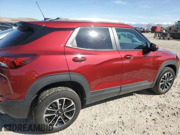 2024 Chevrolet TrailBlazer LT with VIN KL79MPSL3RB195733, listed as a Copart auction lot 48359405 with 5,331 mi miles and Salvage Title. Bid and sale history available at DreamBid. Image 3.