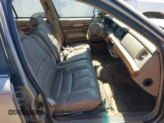 1994 Mercury Grand Marquis LS z VIN 2MELM75W1RX649536, wystawiony jako IAAI lot #41782591 z przebiegiem 111 984 mil mil oraz . Historia ofert i sprzedaży dostępna na DreamBid. Obrazek 5.