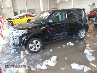 2017 Kia Soul with VIN KNDJN2A24H7438220, listed as a IAAI auction lot 41199480 with 75,265 mi miles. Bid and sale history available at carsss.com. Image 2.