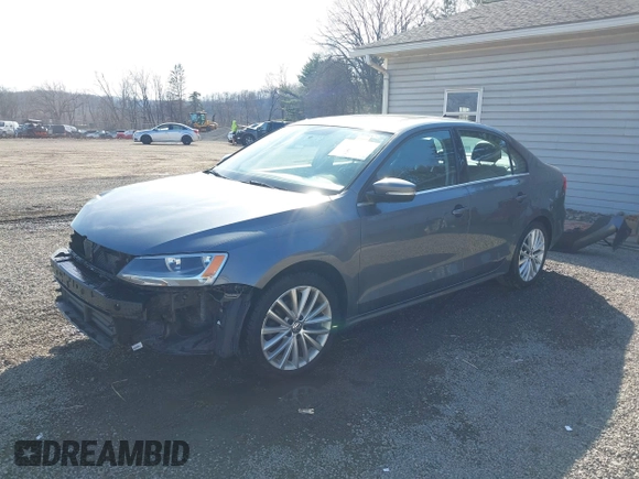 2015 Volkswagen Jetta Sedan 1.8T SE w/Connectivity with VIN 3VWD07AJ2FM312146, listed as a IAAI auction lot 41843238 with 107,741 mi miles. Bid and sale history available at carsss.com. Image 20.