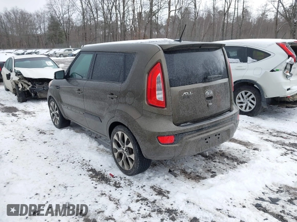 2013 Kia Soul ! with VIN KNDJT2A67D7551081, listed as a IAAI auction lot 41447711 with 181,664 mi miles. Bid and sale history available at carsss.com. Image 3.
