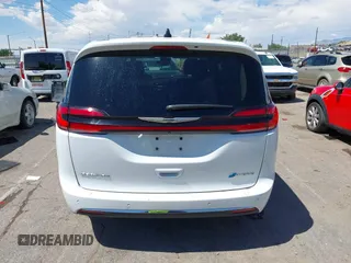 2024 Chrysler Pacifica Hybrid Select with VIN 2C4RC1S74RR153420, listed as a IAAI auction lot 42368593 with 19,829 mi miles and . Bid and sale history available at DreamBid. Image 16.