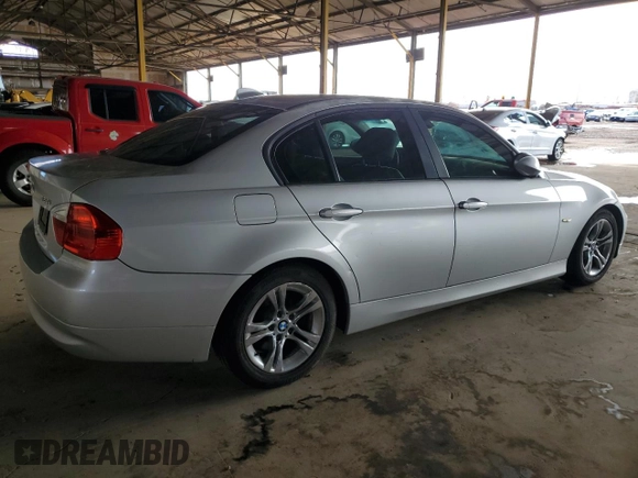 2008 BMW 3 Series 328i z VIN WBAVA33568K053102, wystawiony jako Copart lot #59303305 z przebiegiem 135 179 mil mil oraz Szkoda całkowita • Salvage title. Historia ofert i sprzedaży dostępna na DreamBid. Obrazek 3.