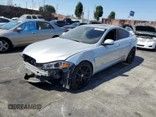2012 Jaguar XF z VIN SAJWA0FB9CLS21925, wystawiony jako Copart lot #72771834 z przebiegiem Nie podano mil oraz Szkody całkowita. Historia ofert i sprzedaży dostępna na DreamBid. Obrazek 1.
