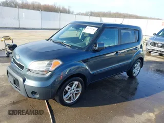 2011 Kia Soul + with VIN KNDJT2A2XB7248743, listed as a IAAI auction lot 41791749 with 242,408 mi miles. Bid and sale history available at carsss.com. Image 20.