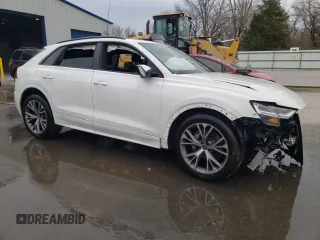 2021 Audi Q8 Premium z VIN WA1AVAF14MD028288, wystawiony jako Copart lot #42691223 z przebiegiem 23 508 mil mil oraz . Historia ofert i sprzedaży dostępna na DreamBid. Obrazek 4.
