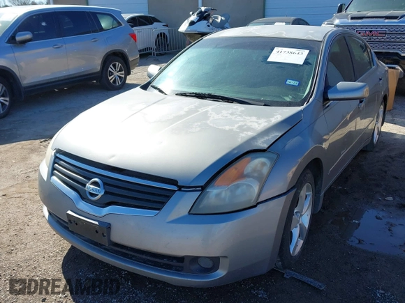 2008 Nissan Altima 2.5 S with VIN 1N4AL21E58N453746, listed as a IAAI auction lot 41738643 with 180,421 mi miles. Bid and sale history available at carsss.com. Image 6.