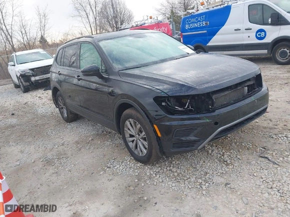 2018 Volkswagen Tiguan S with VIN 3VV0B7AX5JM109066, listed as a IAAI auction lot 41866569 with 83,448 mi miles. Bid and sale history available at carsss.com. Image 1.