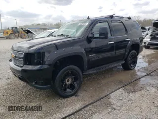 2010 Chevrolet Tahoe LT z VIN 1GNUKBE05AR144941, wystawiony jako Copart lot #52384845 z przebiegiem 163 276 mil mil oraz Szkoda całkowita • Salvage title. Historia ofert i sprzedaży dostępna na DreamBid. Obrazek 1.