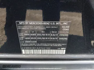2010 Mercedes-Benz M-Class ML 350 with VIN 4JGBB8GB1AA562182, listed as a IAAI auction lot 41465665 with 1 mi miles. Bid and sale history available at carsss.com. Image 9.