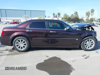 2005 Chrysler 300 with VIN 2C3JA63H25H102333, listed as a IAAI auction lot 41967876 with 125,092 mi miles. Bid and sale history available at carsss.com. Image 13.