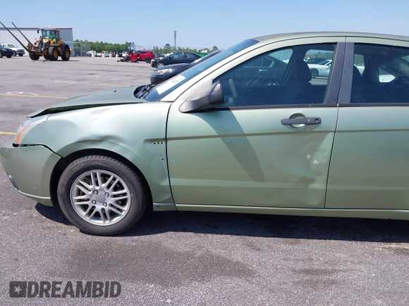 2008 Ford Focus SE with VIN 1FAHP35N98W252459, listed as a IAAI auction lot 42020107 with 173,210 mi miles. Bid and sale history available at carsss.com. Image 14.