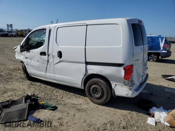 2018 Nissan NV200 SV z VIN 3N6CM0KNXJK700111, wystawiony jako Copart lot #53747595 z przebiegiem Nie podano mil oraz Szkoda całkowita • Salvage title. Historia ofert i sprzedaży dostępna na DreamBid. Obrazek 2.