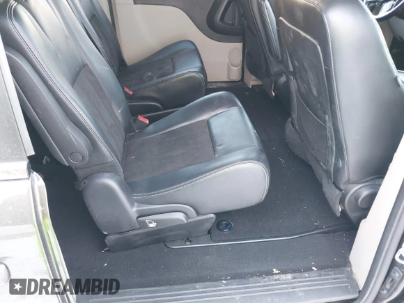 2019 Dodge Grand Caravan SXT with VIN 2C4RDGCG9KR637121, listed as a IAAI auction lot 41636355 with 177,073 mi miles and . Bid and sale history available at DreamBid. Image 8.