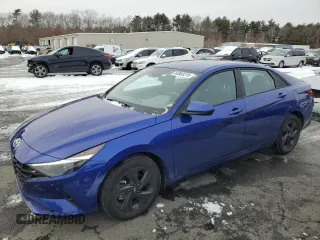 2023 Hyundai Elantra SEL z VIN KMHLM4AG4PU609577, wystawiony jako Copart lot #44803215 z przebiegiem 7519 mil mil oraz Szkody całkowita. Historia ofert i sprzedaży dostępna na DreamBid. Obrazek 1.