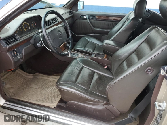 1991 Mercedes-Benz 300 with VIN WDBEA51E8MB388839, listed as a Copart auction lot 51172335 with 155,332 mi miles and Clean Title. Bid and sale history available at DreamBid. Image 7.
