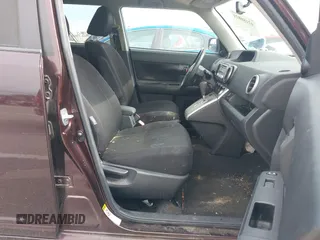 2008 Scion xB with VIN JTLKE50E181004846, listed as a IAAI auction lot 42180821 with 110,142 mi miles. Bid and sale history available at carsss.com. Image 5.