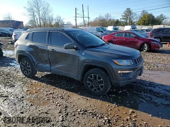 2019 Jeep Compass Trailhawk with VIN 3C4NJDDB5KT775860, listed as a Copart auction lot 48113695 with 76,091 mi miles and Salvage Title. Bid and sale history available at DreamBid. Image 10.