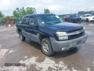 2005 Chevrolet Avalanche LS with VIN 3GNEC12Z55G272567, listed as a IAAI auction lot 42602466 with 183,216 mi miles and . Bid and sale history available at DreamBid. Image 1.