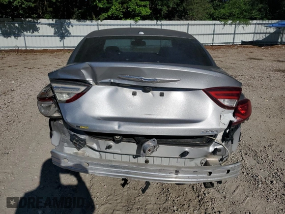 2015 Chrysler 200 Limited z VIN 1C3CCCAB8FN741695, wystawiony jako Copart lot #58062015 z przebiegiem Nie podano mil oraz Szkody całkowita. Historia ofert i sprzedaży dostępna na DreamBid. Obrazek 6.