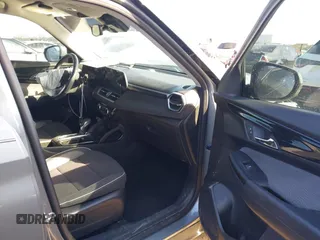 2024 Chevrolet TrailBlazer LT with VIN KL79MPSL9RB117067, listed as a IAAI auction lot 41646655 with 37,713 mi miles and . Bid and sale history available at DreamBid. Image 5.