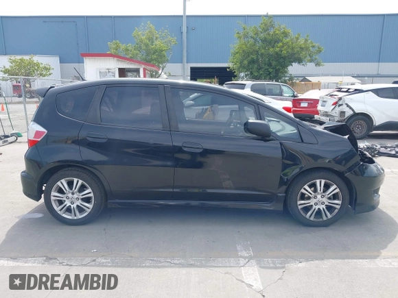2010 Honda Fit Sport with VIN JHMGE8H6XAC016258, listed as a IAAI auction lot 42041472 with 167,498 mi miles and . Bid and sale history available at DreamBid. Image 13.