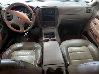 2005 Ford Explorer Eddie Bauer с VIN 1FMZU74K35UB30107, выставлен на аукционе Copart как лот 49332015 с пробегом 172 395 миль миль и Чистый • Clean title. История ставок и продаж доступна на DreamBid. Изображение 8.
