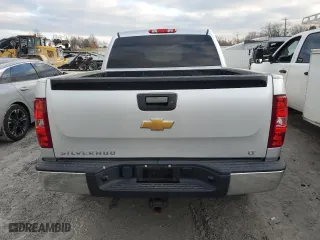 2013 Chevrolet Silverado 1500 LT with VIN 3GCPKSE75DG232945, listed as a Copart auction lot 85900094 with 141,671 mi miles and Salvage Title. Bid and sale history available at carsss.com. Image 6.
