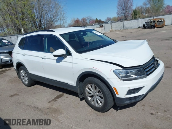 2019 Volkswagen Tiguan SE with VIN 3VV2B7AX8KM193166, listed as a IAAI auction lot 41957720 with 61,981 mi miles and . Bid and sale history available at DreamBid. Image 1.